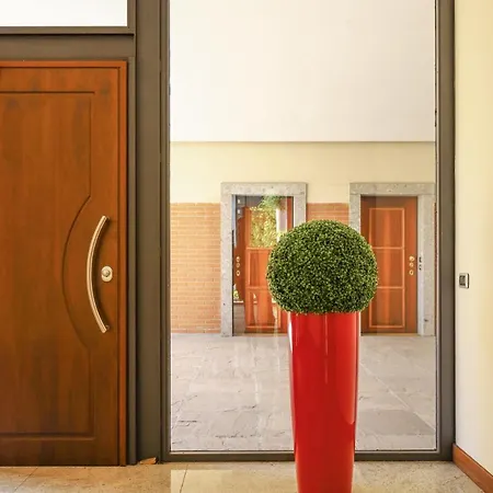 Lattanzio Flat شقة