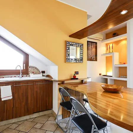 Lattanzio Flat * מילאנו
