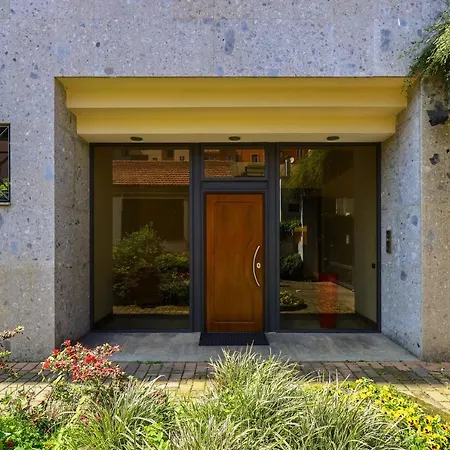 Lattanzio Flat شقة