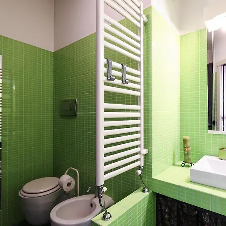 Lattanzio Flat ميلان